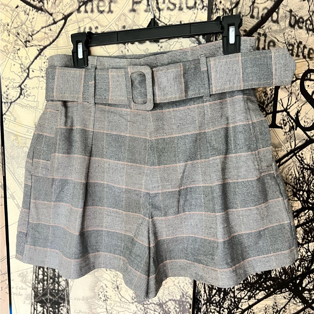 Zara Dress Shorts plaid pleated belt with pockets